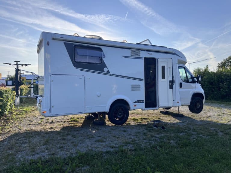 Unser Wohnmobil muss sich zum ersten Mal beim TÜV vorstellen